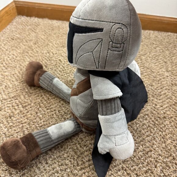 Scentsy Star Wars Mandalorian Buddy EUC - Picture 3 of 10